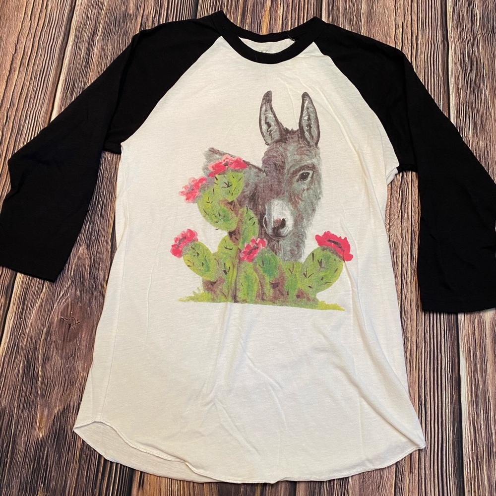 Crazy Train Size Small Donkey Burro Cactus Tee. Great Condition. 3/4 sleeve
